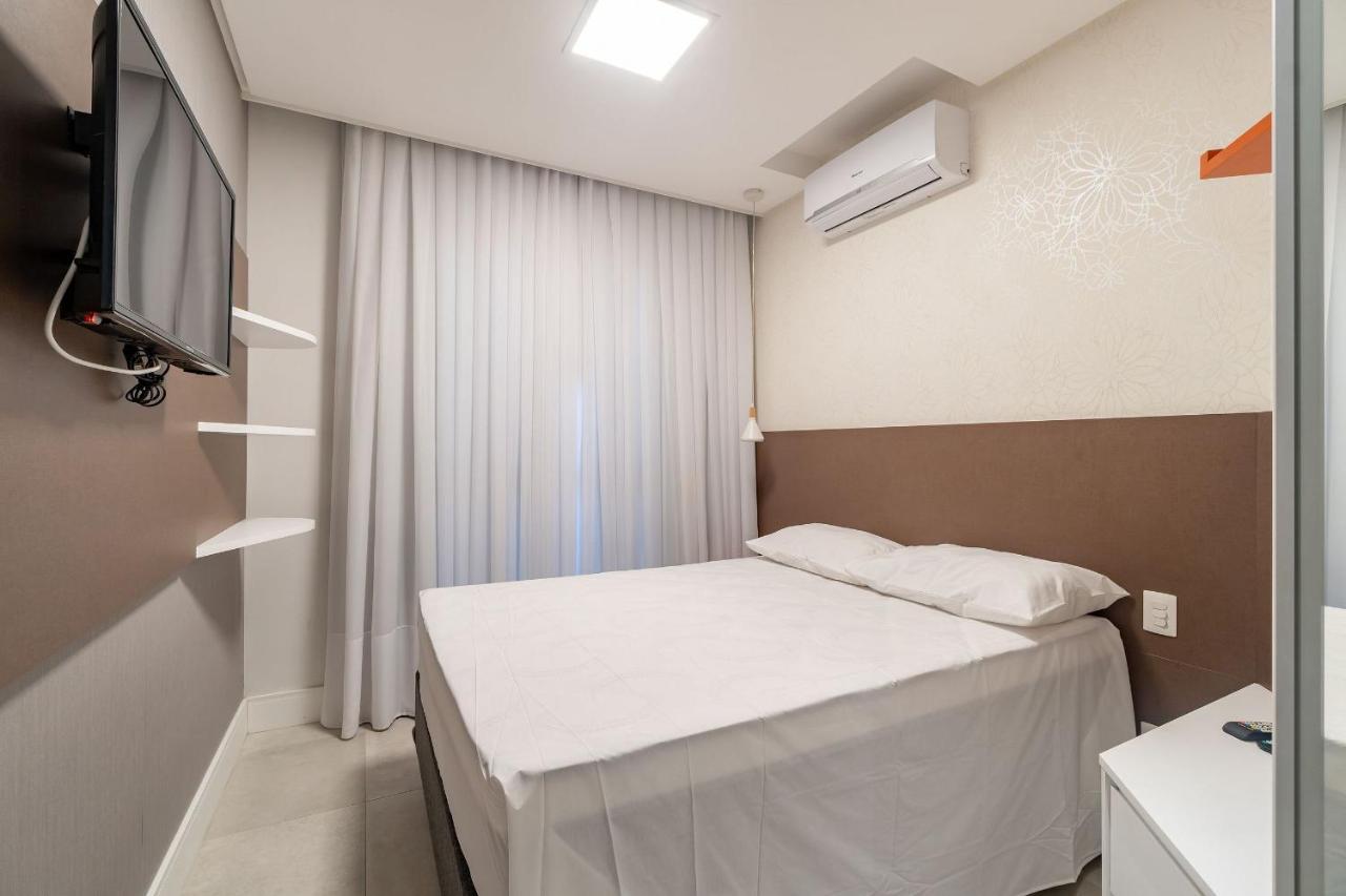 Porto Madero - Apartamento Alto Padrao Em Condo Com Piscina Бомбиньяс Экстерьер фото